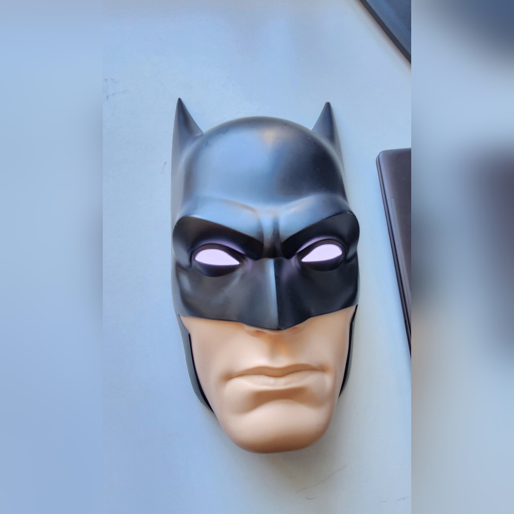 3D Batman Mask Light Wall Decoration - Picture 2 of 3